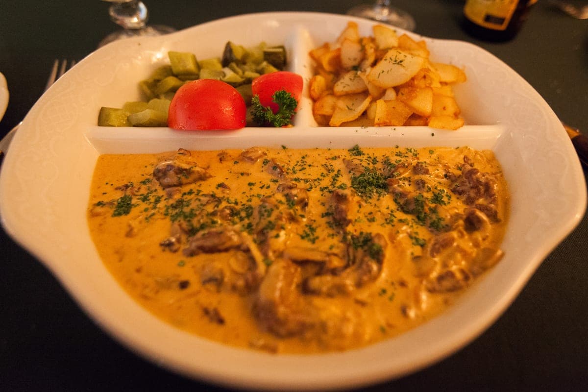 Boeuf Stroganoff